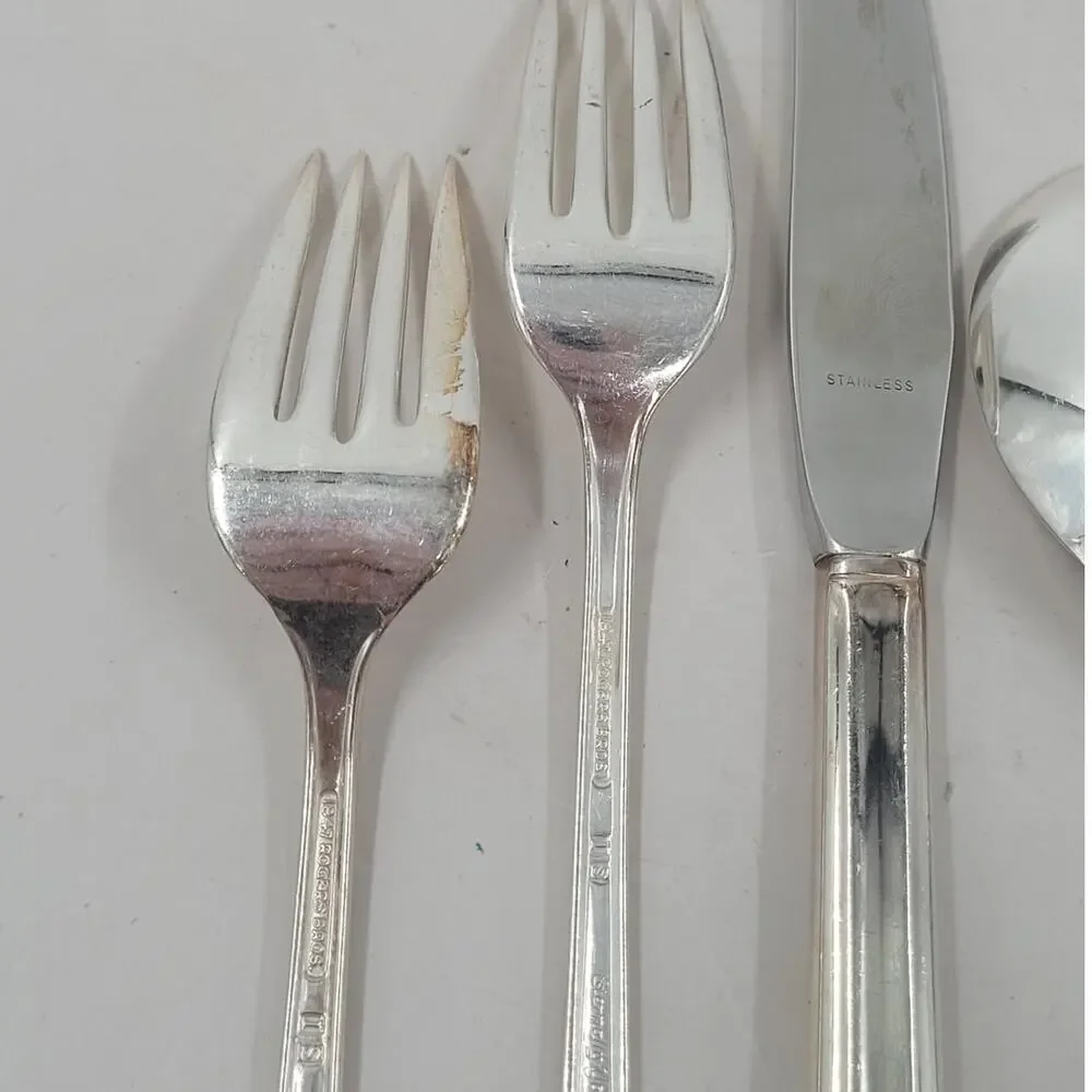 Rogers Brothers Silverplate Eternally‎ Yours Coquette 5 Piece Setting 4-8